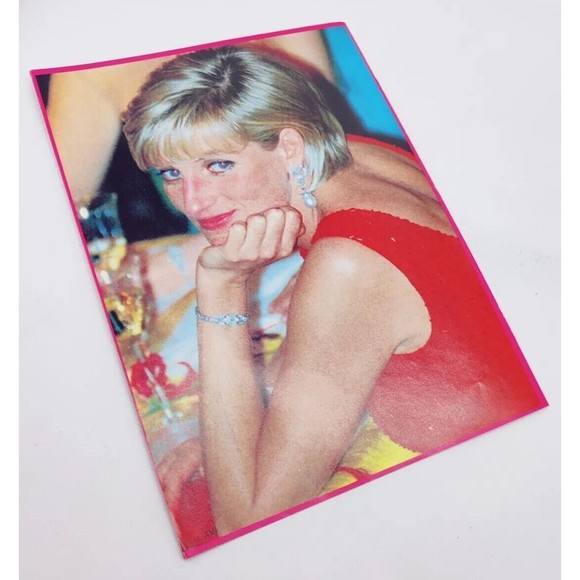 Vintage Presents A Tribute To Princess Diana 1961-1997 Magazine With Insert 90s - Picture 13 of 13